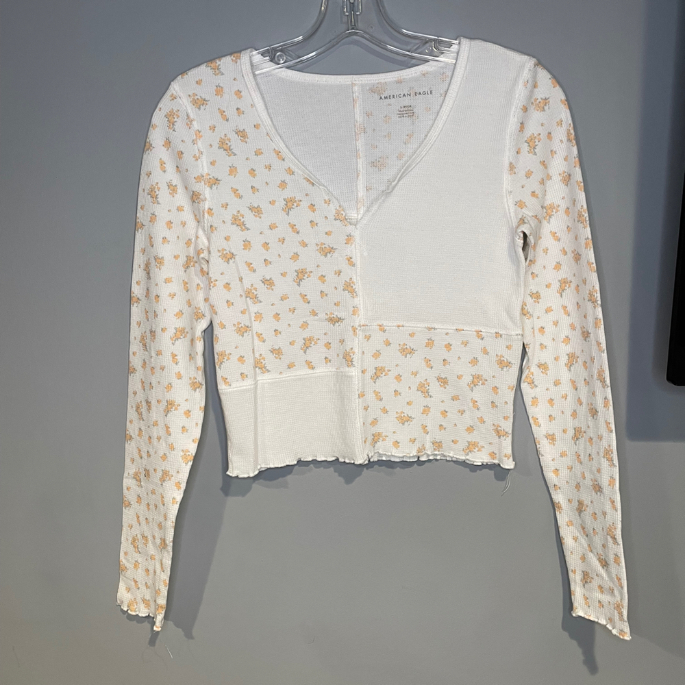 American Eagle Yellow White Floral Patchwork Top Cropped Long Sleeve Size Small